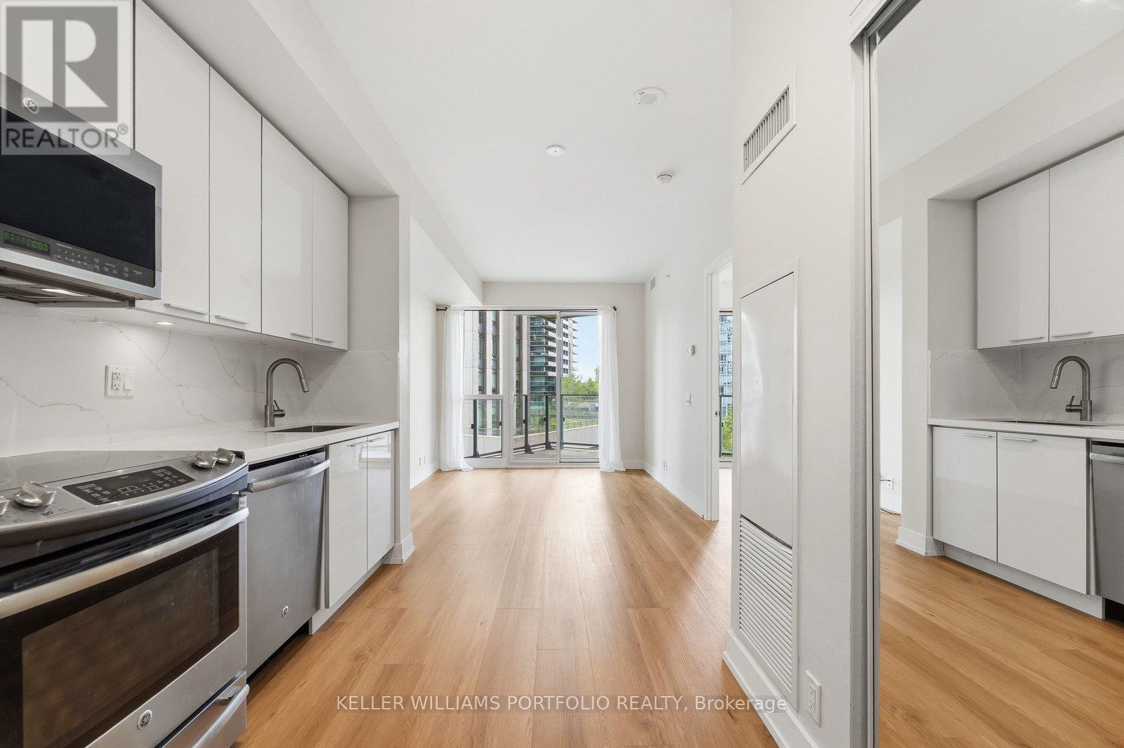 524 - 10 Park Lawn Road, Toronto, Ontario  M8V 0H9 - Photo 2 - W13449846