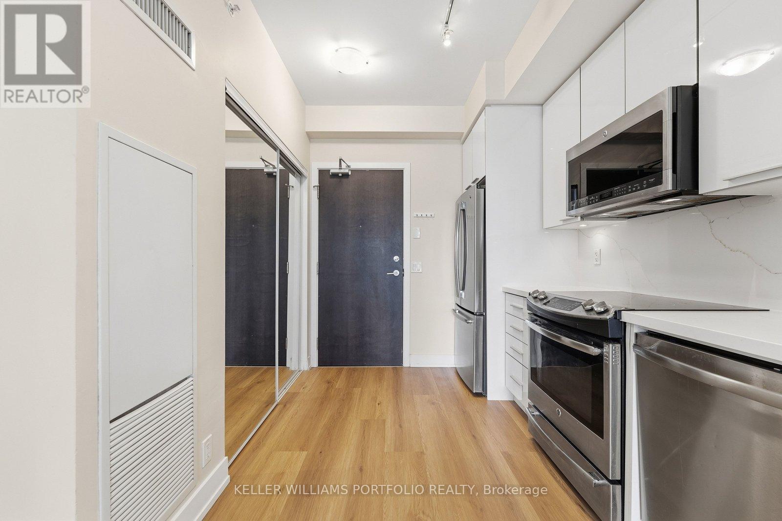 524 - 10 Park Lawn Road, Toronto, Ontario  M8V 0H9 - Photo 3 - W13449846