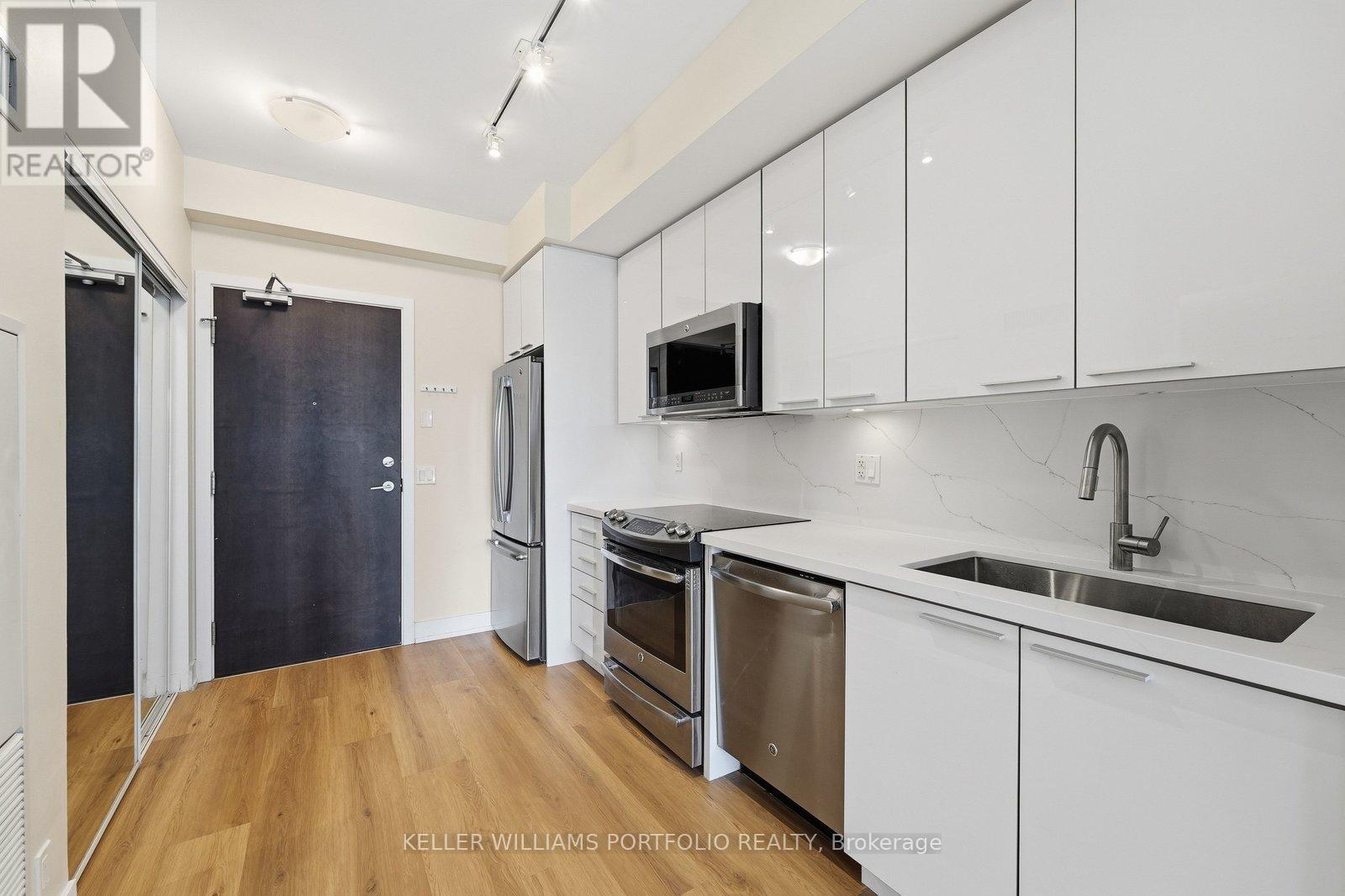 524 - 10 Park Lawn Road, Toronto, Ontario  M8V 0H9 - Photo 6 - W13449846