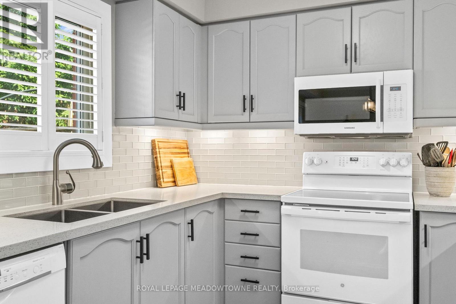 58 Dawson Crescent, Milton, Ontario  L9T 5H9 - Photo 11 - W13449858