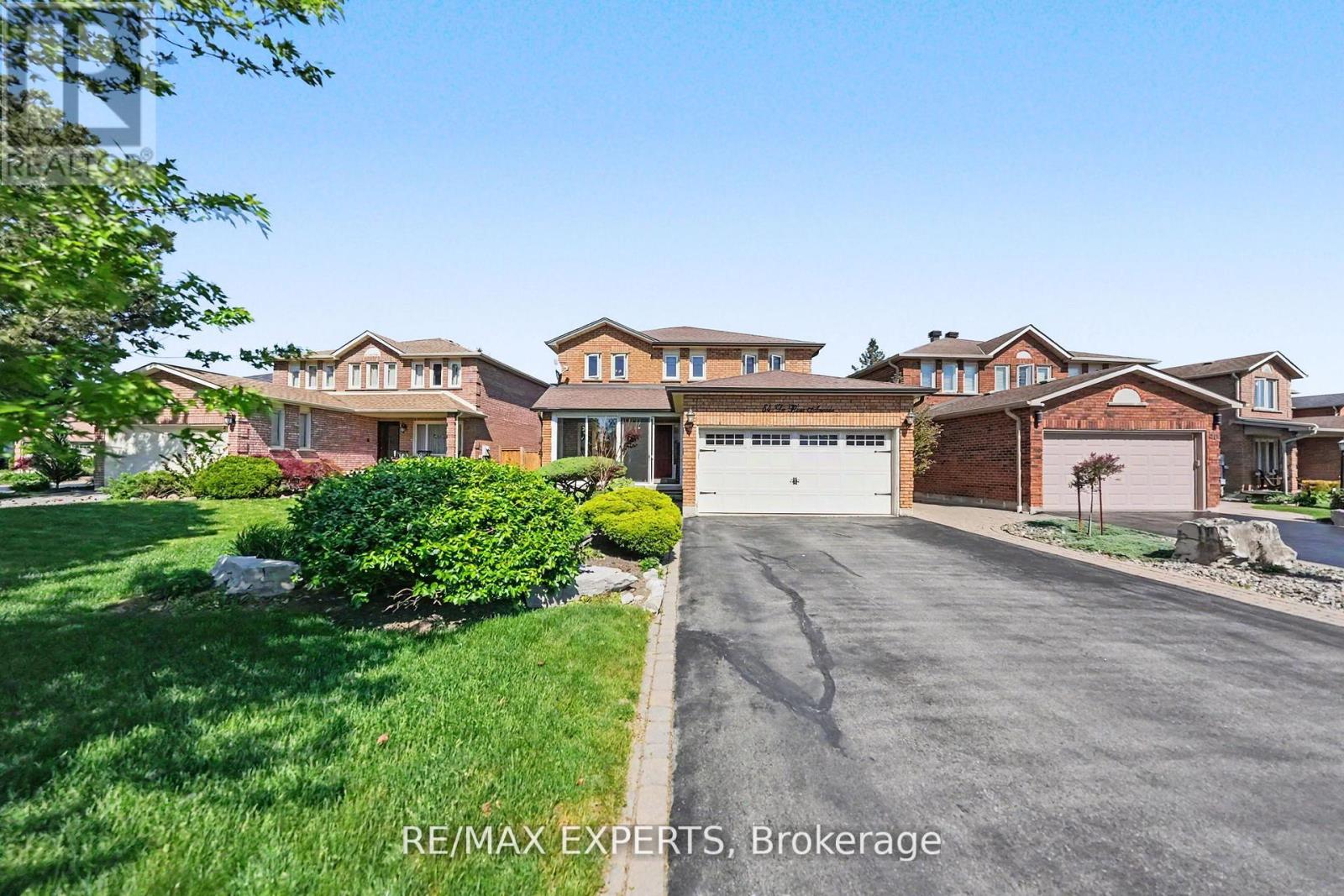 54 De Rose Avenue, Caledon, Ontario  L7E 1B4 - Photo 5 - W13449912