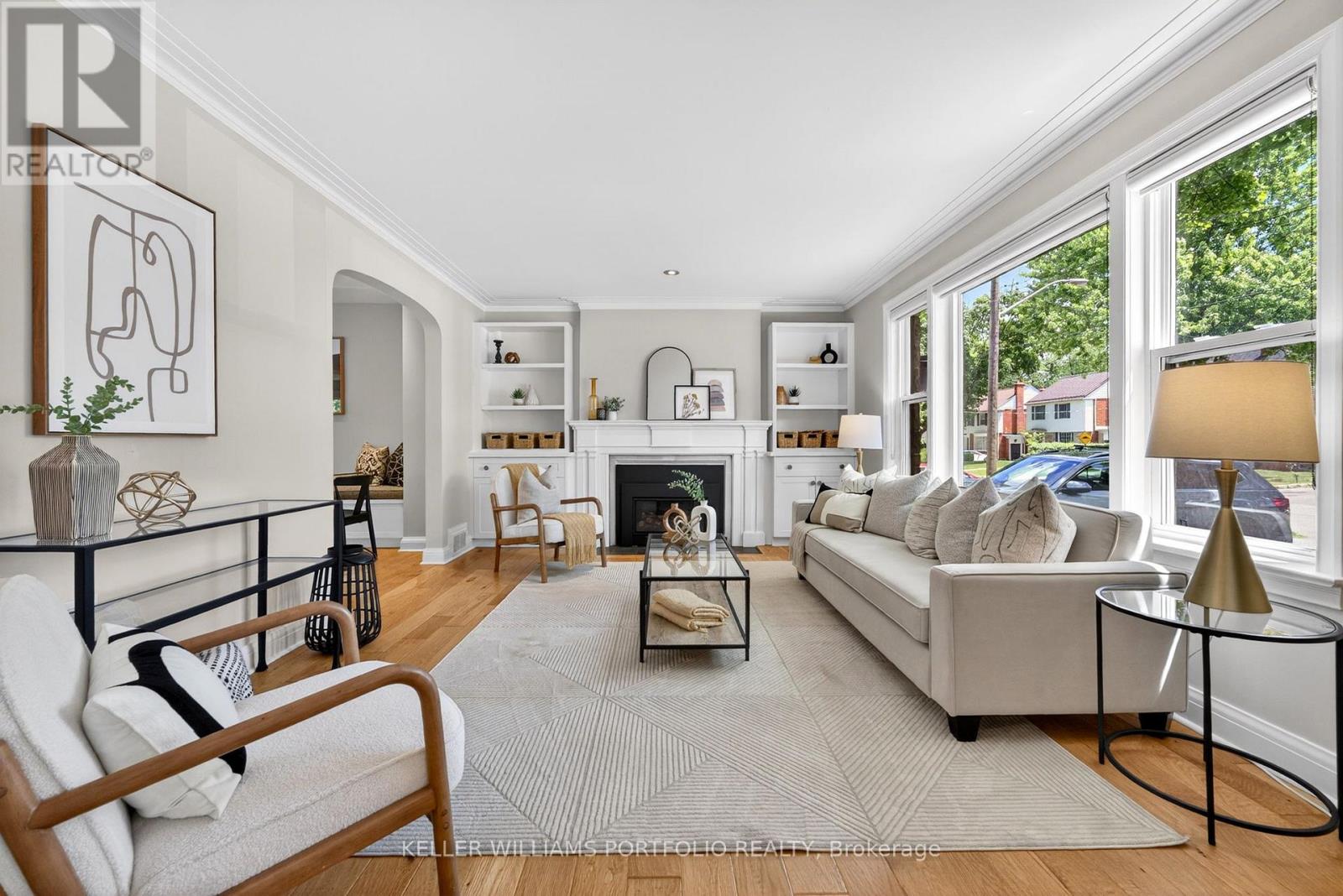 12 Glenaden Avenue E, Toronto, Ontario  M8Y 2L3 - Photo 3 - W13449916