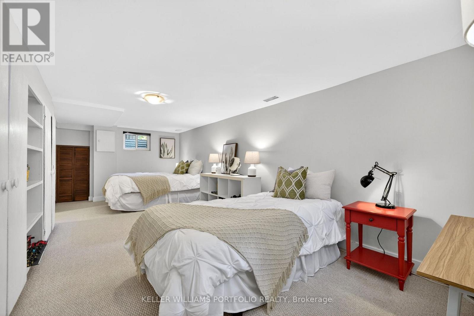 12 Glenaden Avenue E, Toronto, Ontario  M8Y 2L3 - Photo 34 - W13449916