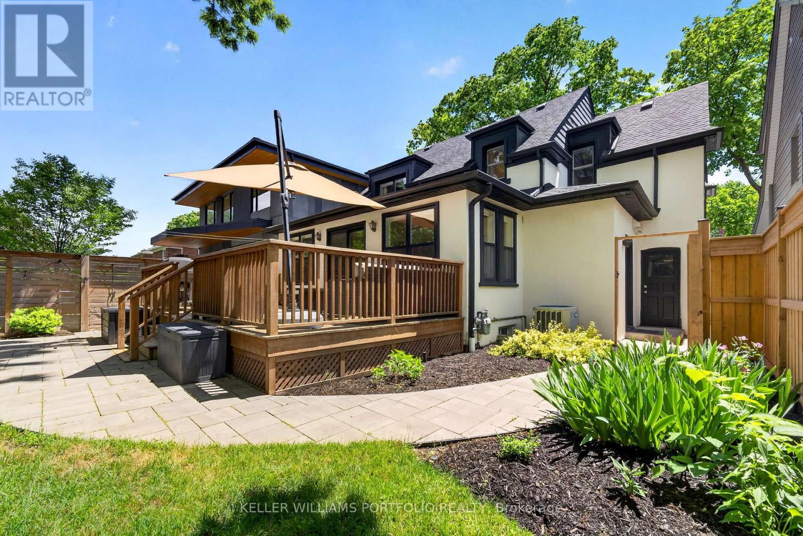 12 Glenaden Avenue E, Toronto, Ontario  M8Y 2L3 - Photo 38 - W13449916