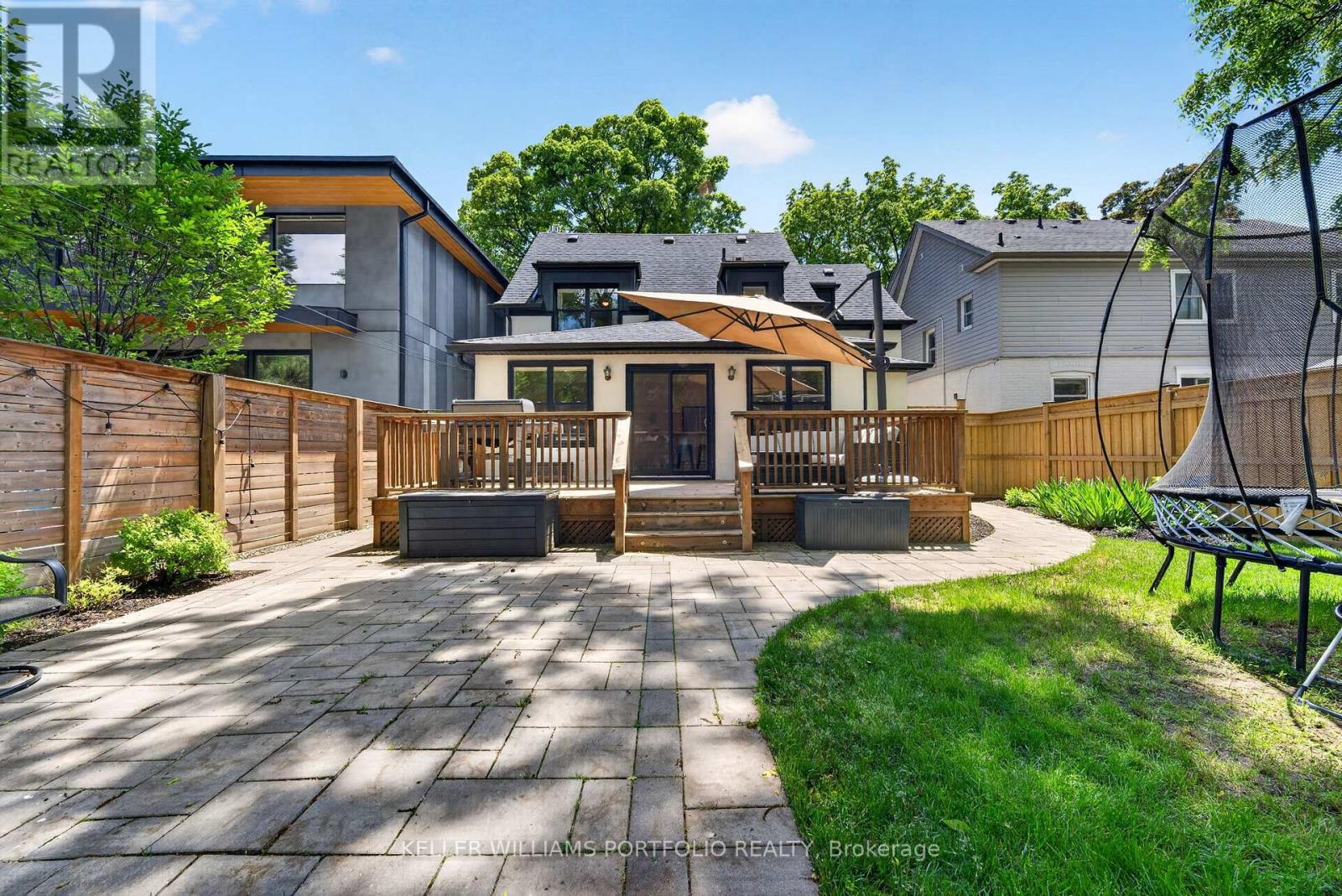 12 Glenaden Avenue E, Toronto, Ontario  M8Y 2L3 - Photo 39 - W13449916