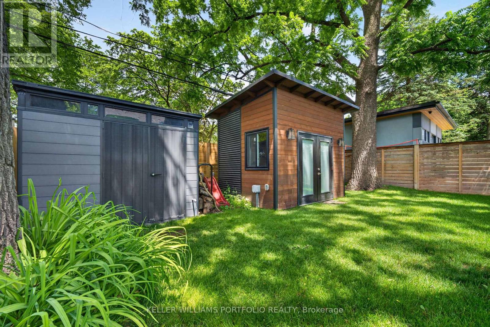 12 Glenaden Avenue E, Toronto, Ontario  M8Y 2L3 - Photo 42 - W13449916