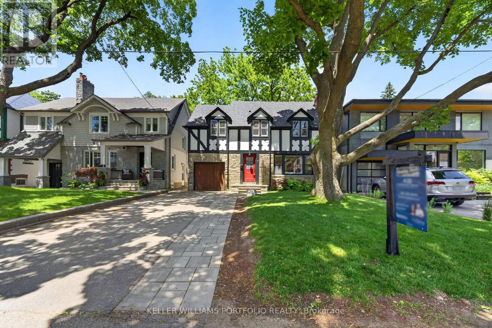 12 Glenaden Avenue E, Toronto, Ontario  M8Y 2L3 - Photo 49 - W13449916