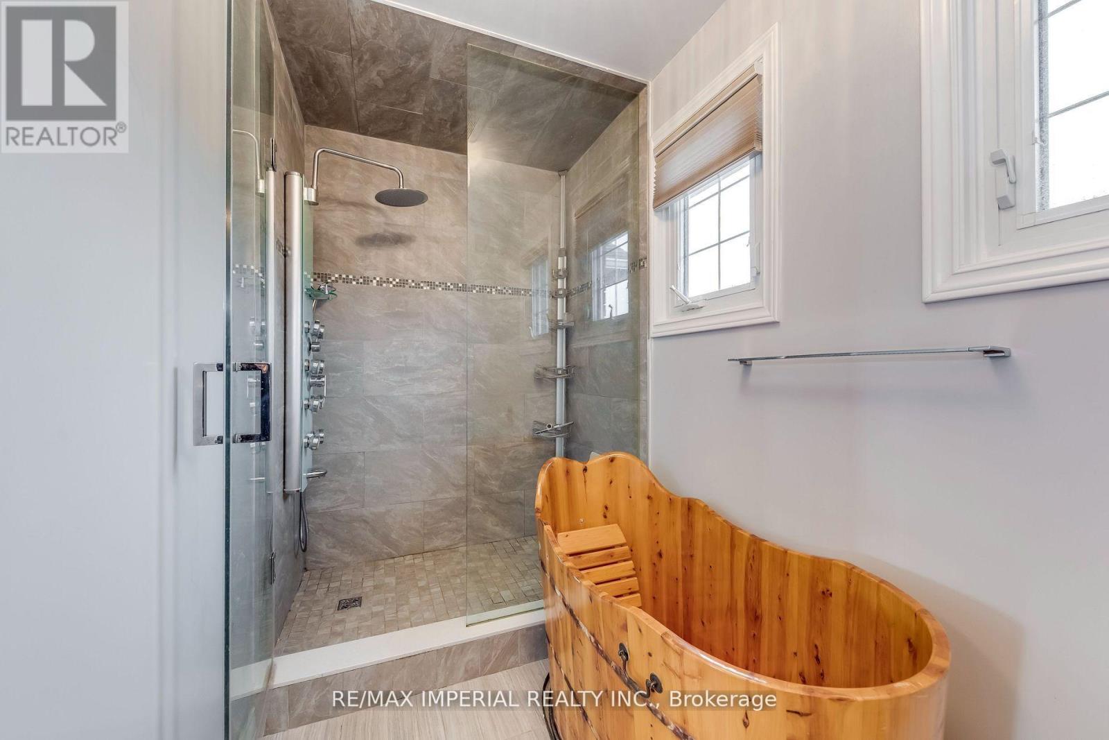 2800 Huntingdon Trail S, Oakville, Ontario  L6J 6Y4 - Photo 14 - W13449930
