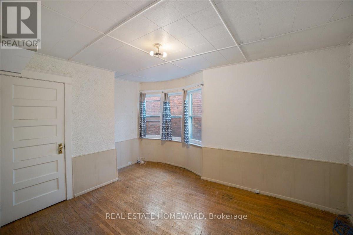 2nd Flr - 697 Dupont Street, Toronto, Ontario  M6G 1Z5 - Photo 3 - W13449948
