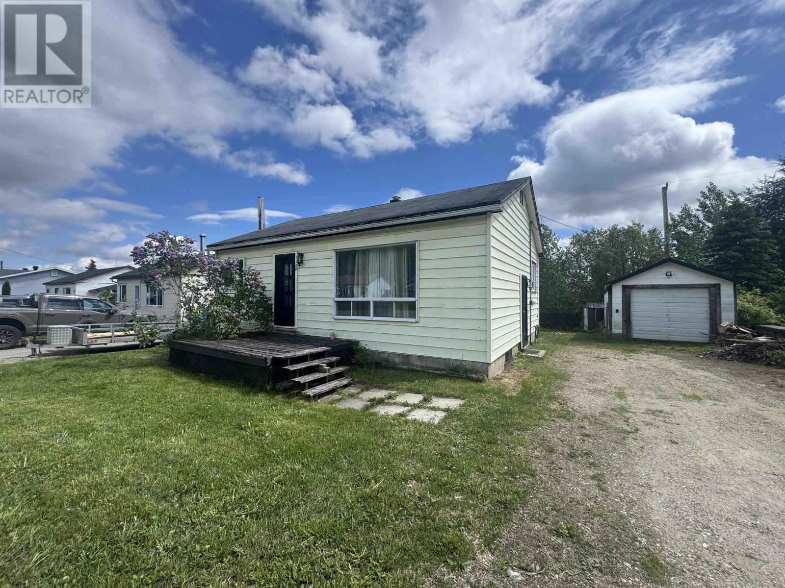 28 Warbler Drive, Manitouwadge, Ontario  P0T 2C0 - Photo 1 - TB2601529