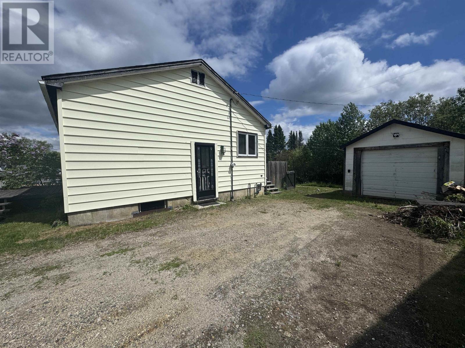 28 Warbler Drive, Manitouwadge, Ontario  P0T 2C0 - Photo 4 - TB2601529