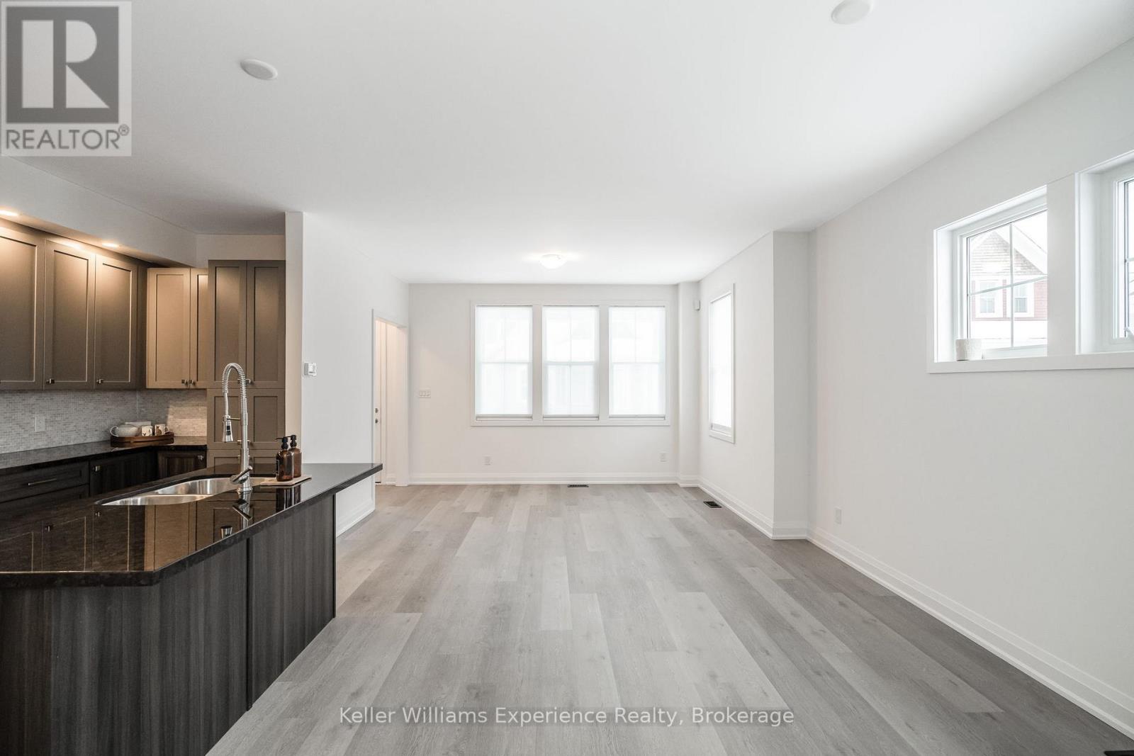 24 Danielle Crescent, Midland, Ontario  L4R 0H3 - Photo 6 - S13450066