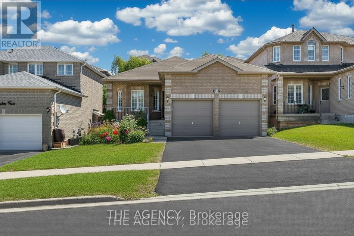 21 Silver Trail, Barrie, Ontario  L4N 2S2 - Photo 2 - S13175036