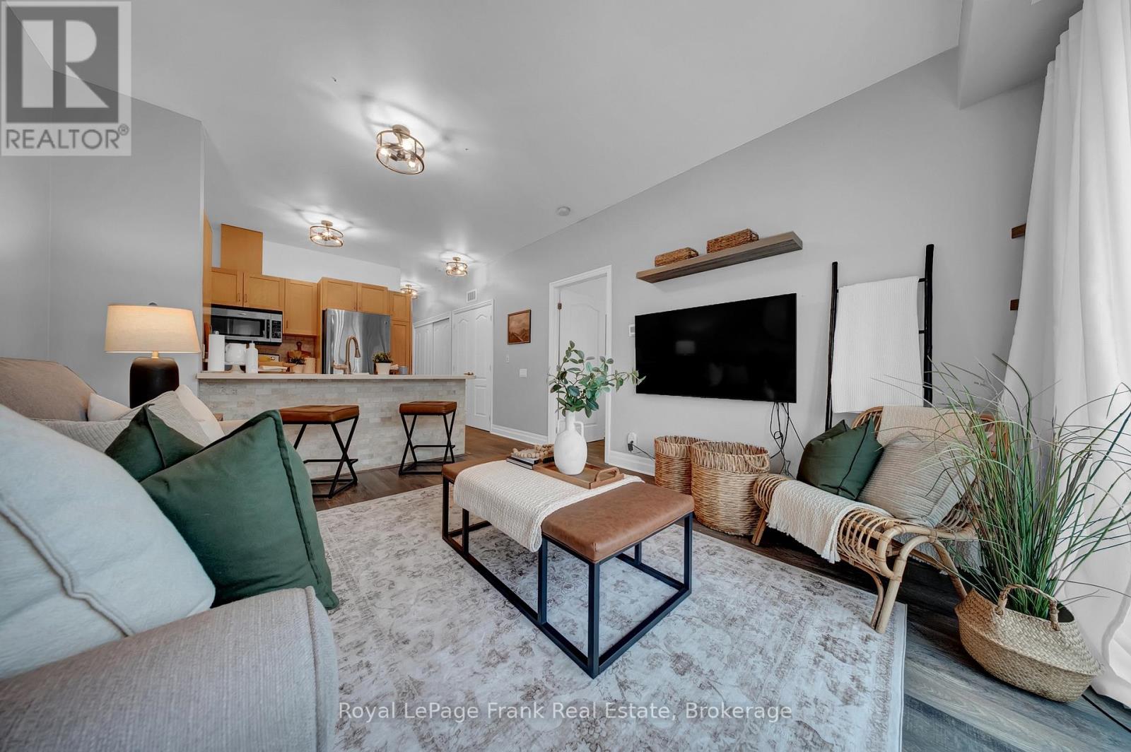 306 - 44 Bond Street W, Oshawa, Ontario  L1G 6R2 - Photo 8 - E13450018