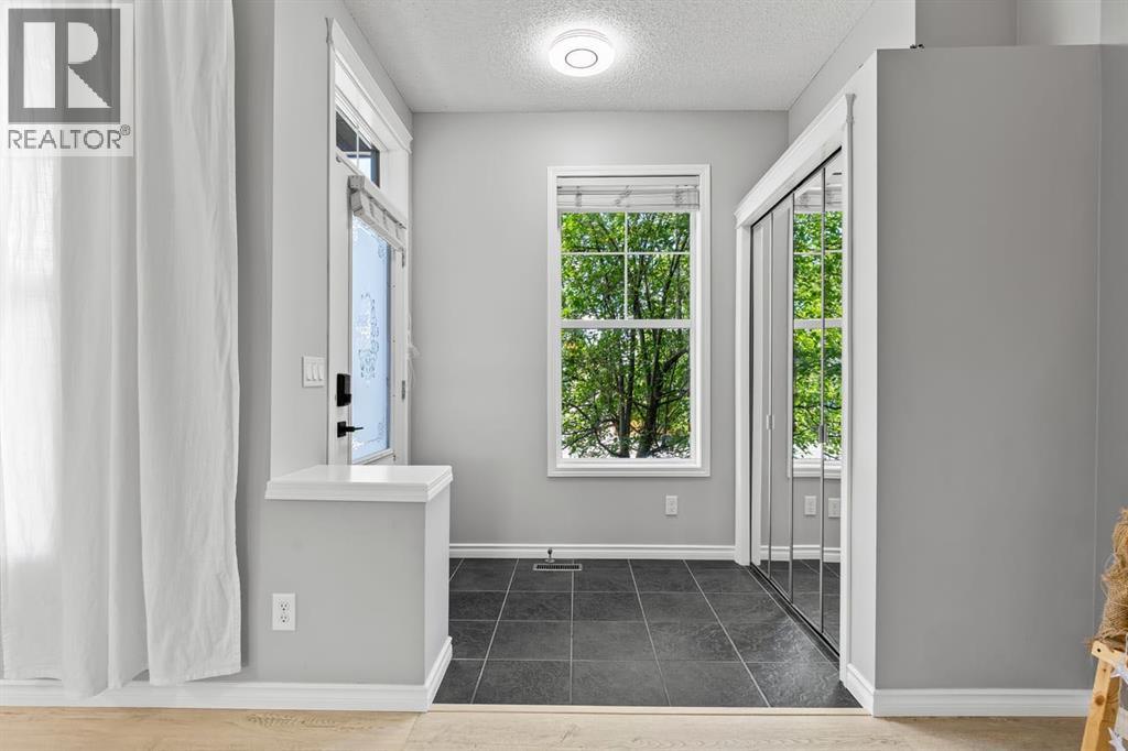 122 Auburn Bay Heights SE, Calgary, Alberta  T3M 0A7 - Photo 2 - A2318197