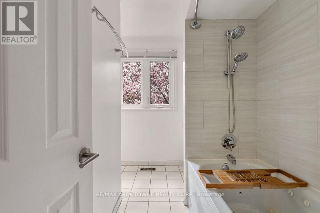 161 Riverview Street, Oakville, Ontario  L6L 5S2 - Photo 20 - W13024698