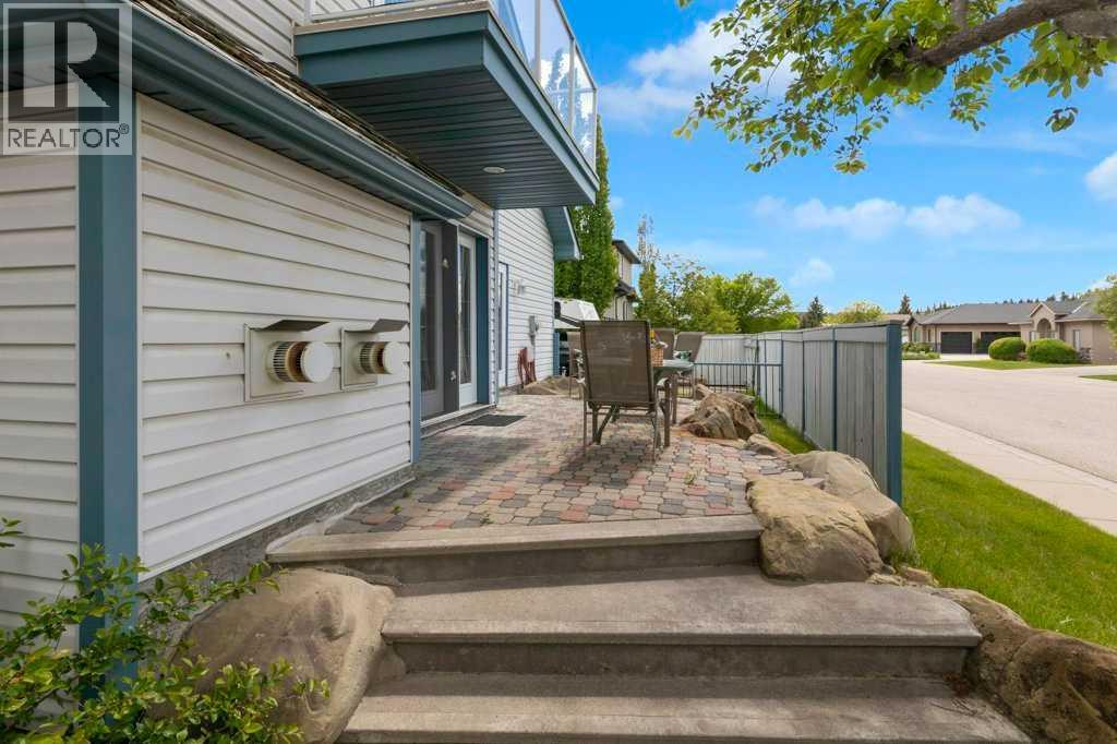 116 West Terrace Point, Cochrane, Alberta  T4C 1R6 - Photo 32 - A2320830