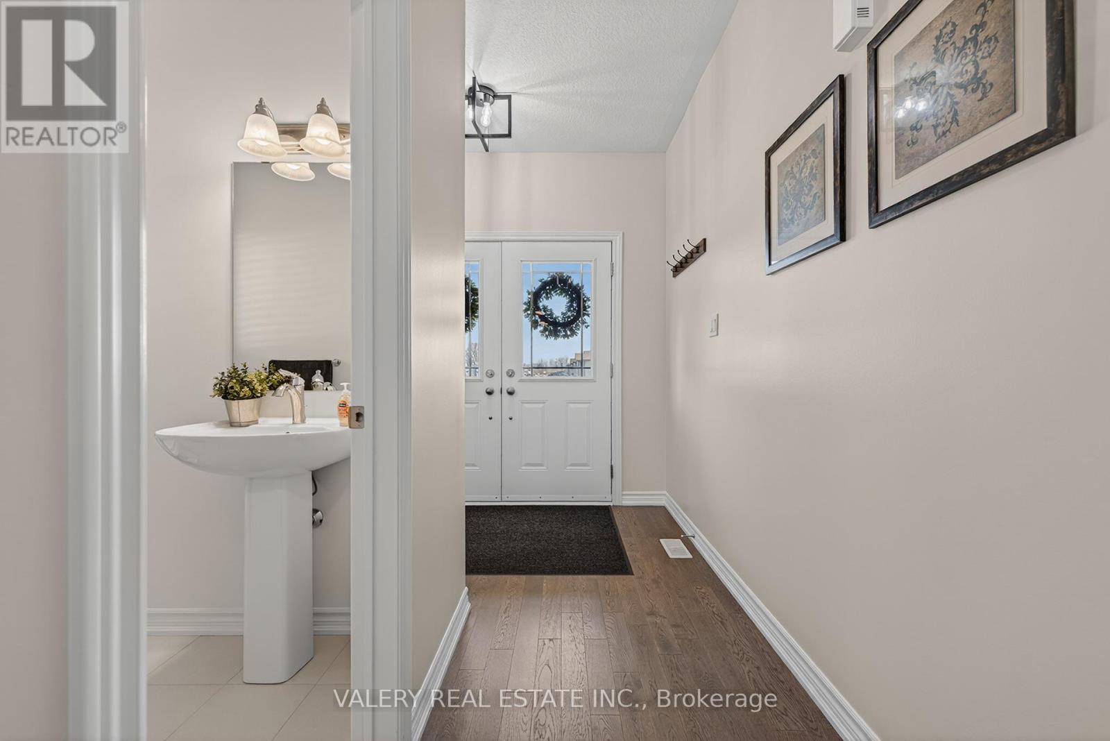 109 Ballantyne Avenue, North Perth, Ontario  N0G 1B0 - Photo 5 - X13449732
