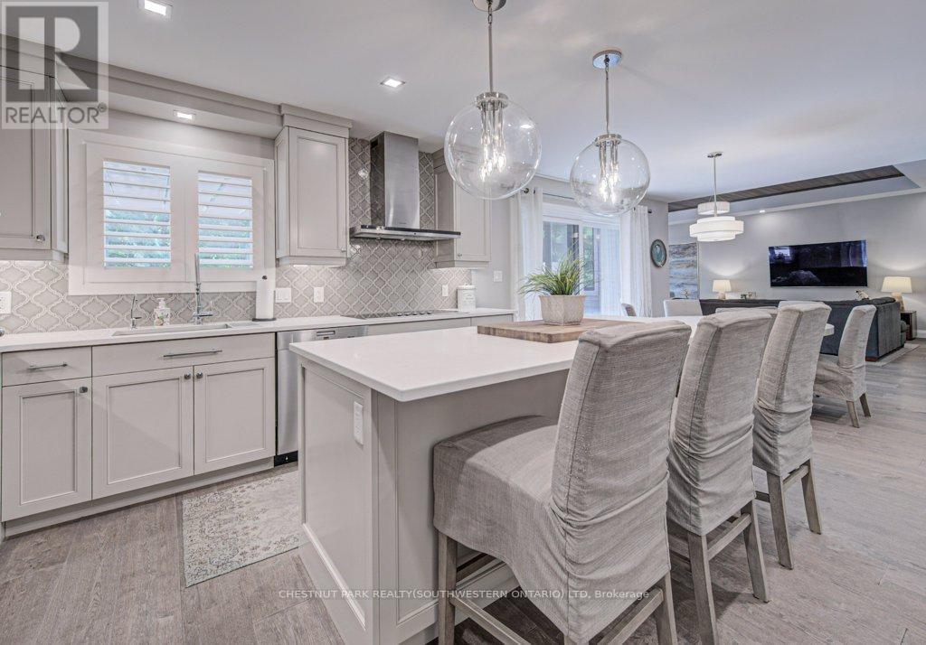 387 Stillmeadow Circle, Waterloo, Ontario  N2L 5M1 - Photo 12 - X13449772