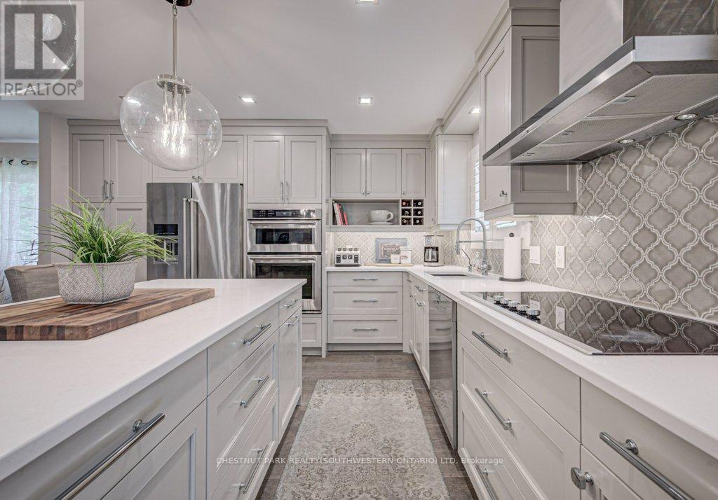 387 Stillmeadow Circle, Waterloo, Ontario  N2L 5M1 - Photo 13 - X13449772