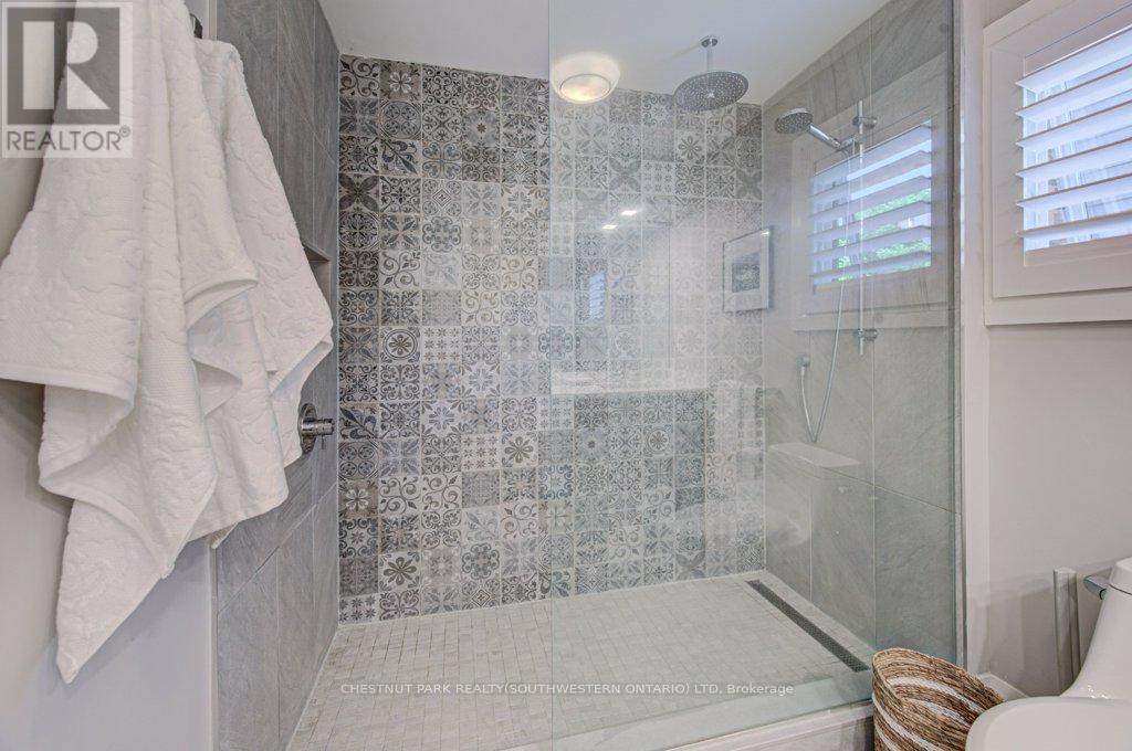 387 Stillmeadow Circle, Waterloo, Ontario  N2L 5M1 - Photo 33 - X13449772