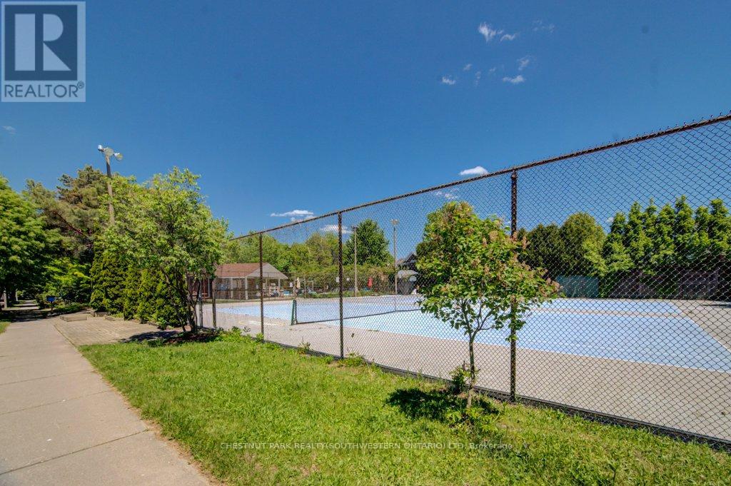 387 Stillmeadow Circle, Waterloo, Ontario  N2L 5M1 - Photo 47 - X13449772