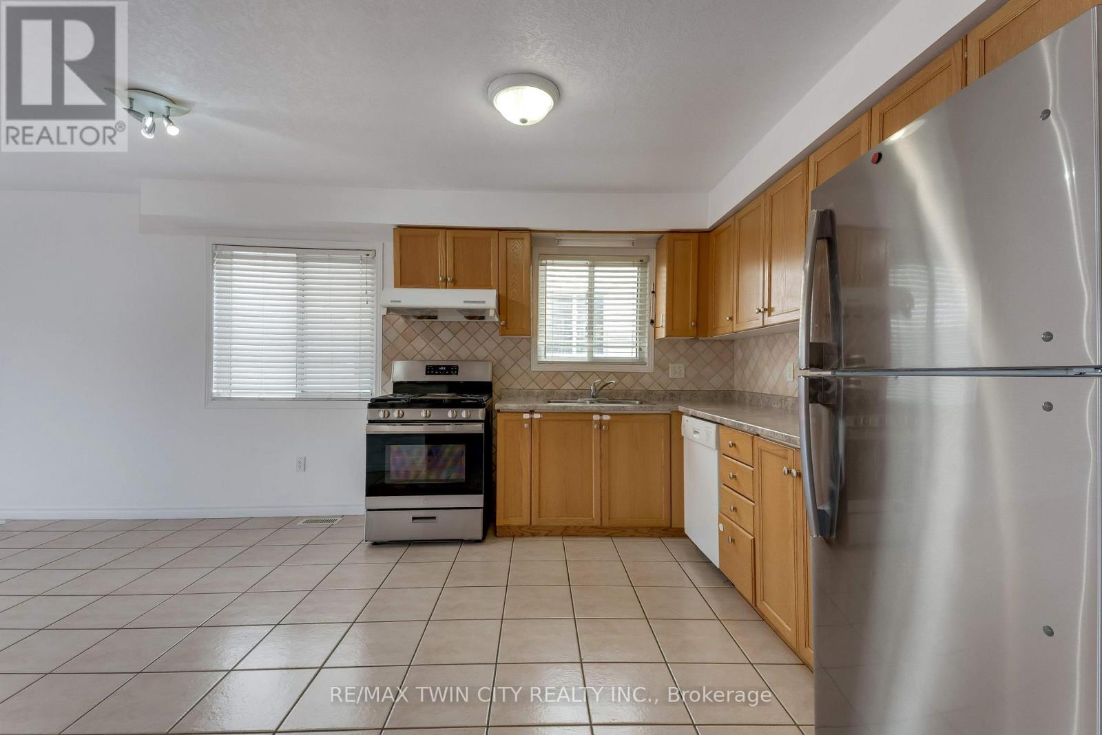359 Highbrook Crescent, Kitchener, Ontario  N2E 3P5 - Photo 11 - X13449852