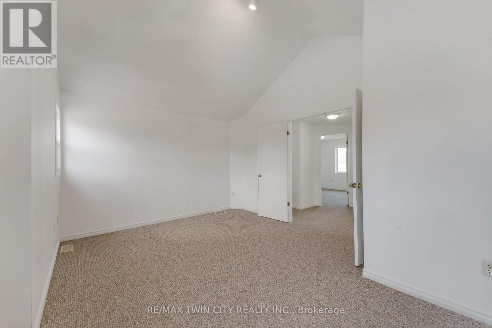 359 Highbrook Crescent, Kitchener, Ontario  N2E 3P5 - Photo 18 - X13449852