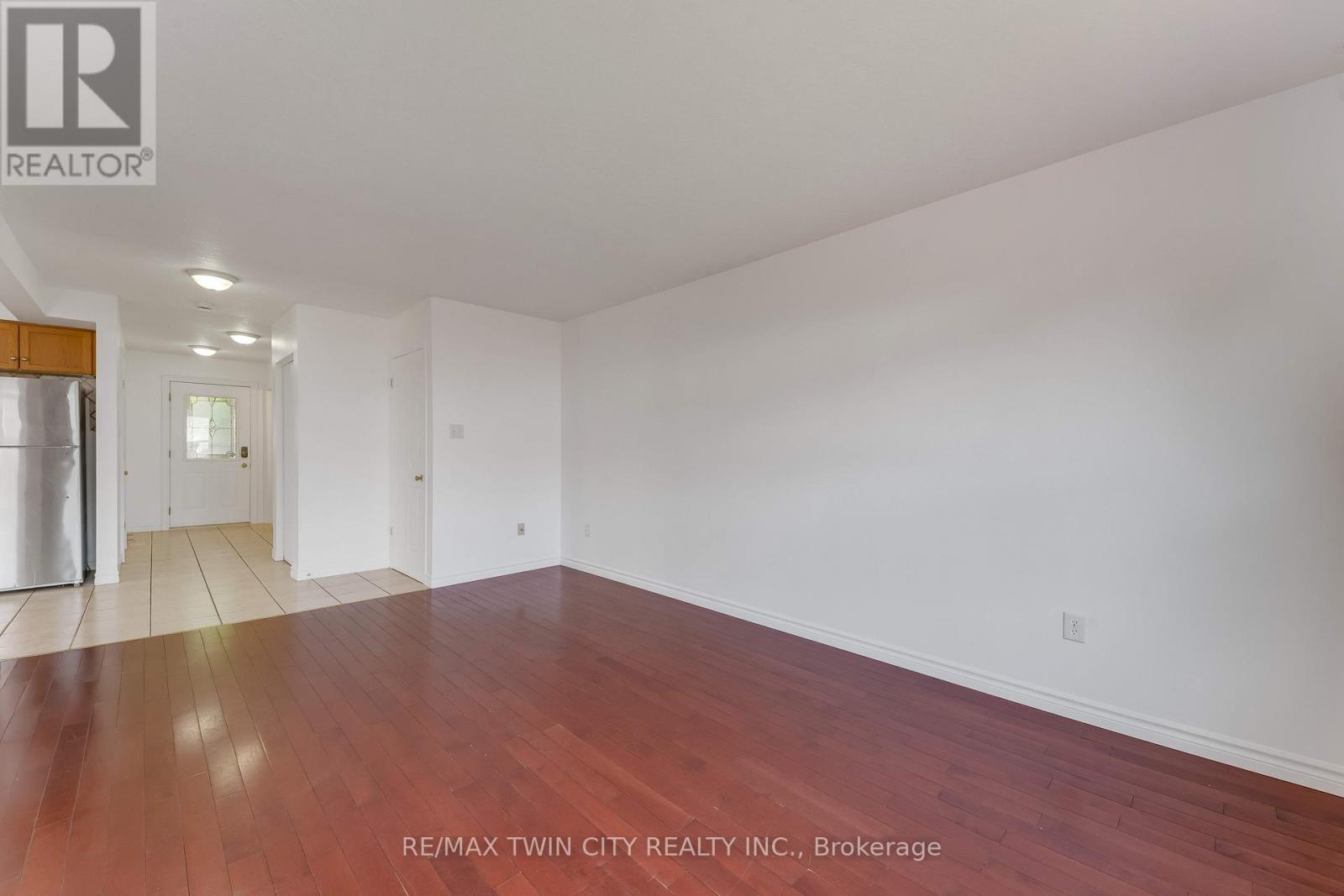 359 Highbrook Crescent, Kitchener, Ontario  N2E 3P5 - Photo 6 - X13449852