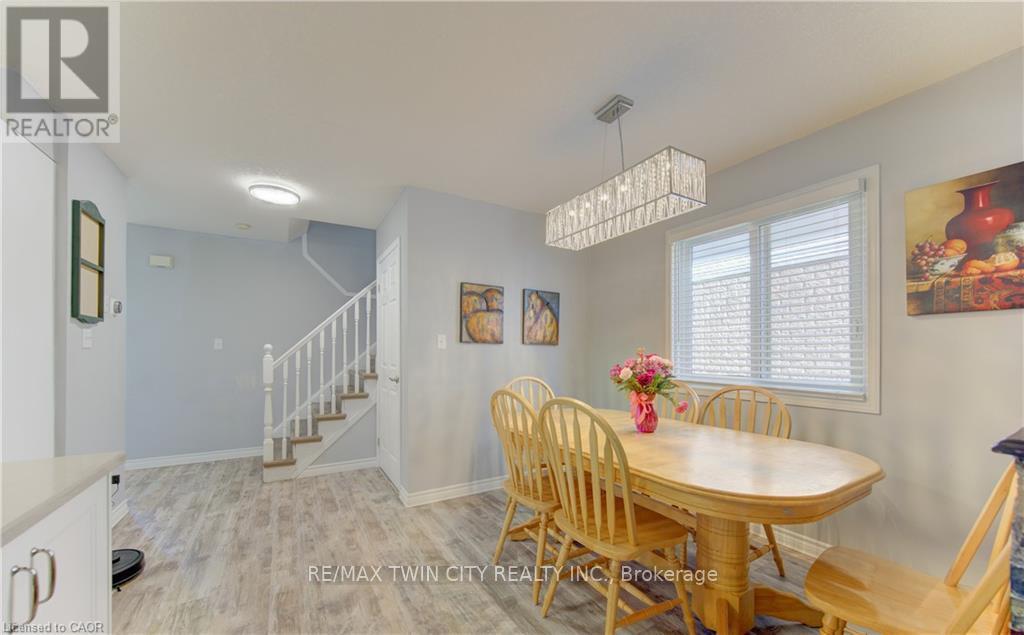 39 Chantilly Street, Kitchener, Ontario  N2R 1V7 - Photo 13 - X13449920