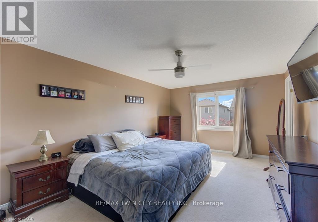 39 Chantilly Street, Kitchener, Ontario  N2R 1V7 - Photo 22 - X13449920