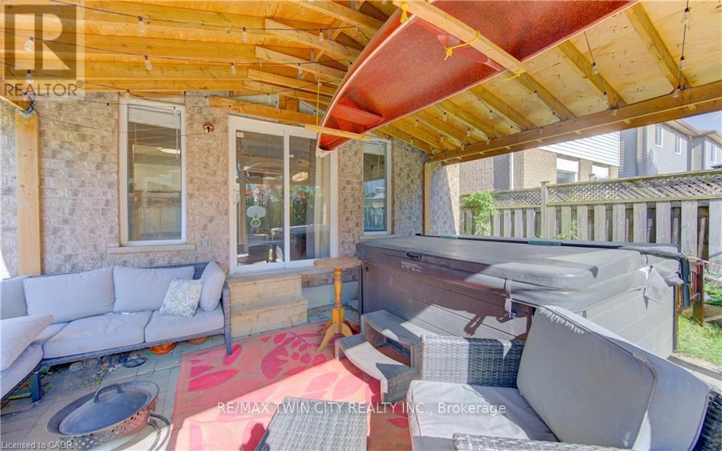 39 Chantilly Street, Kitchener, Ontario  N2R 1V7 - Photo 38 - X13449920