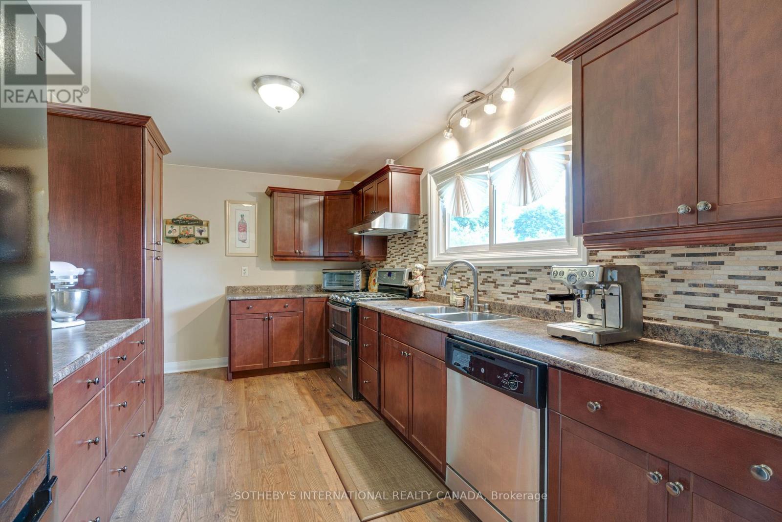 202 Hunter Road, Niagara-On-The-Lake, Ontario  L0S 1J0 - Photo 10 - X13449964