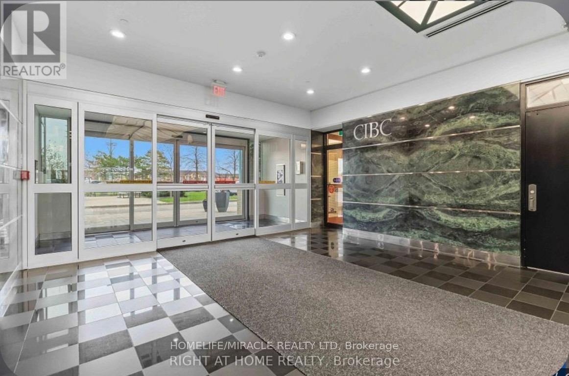 31 - 2800 Skymark Avenue, Mississauga, Ontario  L4W 5A6 - Photo 3 - W13449472