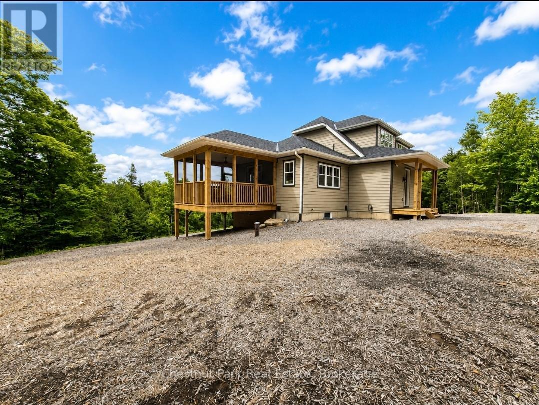 1018 Ridgeline Drive, Lake Of Bays (Franklin), Ontario  P1H 2J6 - Photo 2 - X13449992