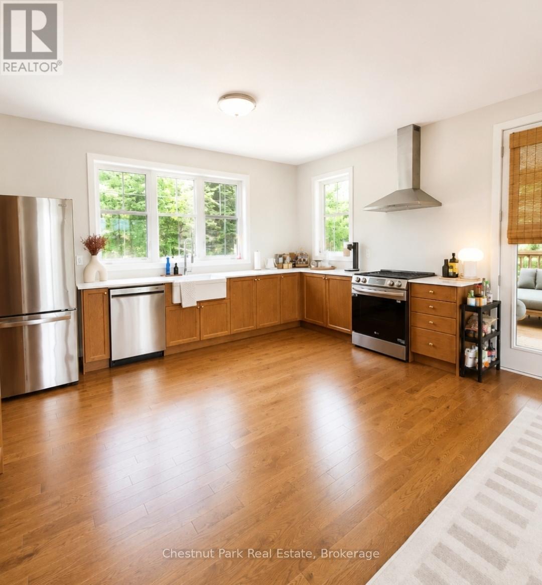 1018 Ridgeline Drive, Lake Of Bays (Franklin), Ontario  P1H 2J6 - Photo 6 - X13449992
