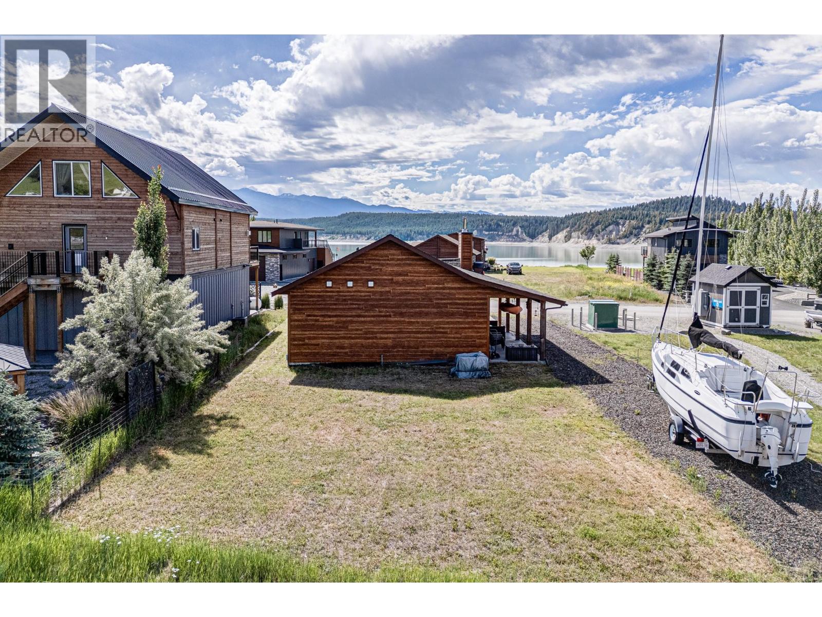 1695 Koocanusa Lake Drive, Lake Koocanusa, British Columbia  V0B 1T5 - Photo 12 - 10390910