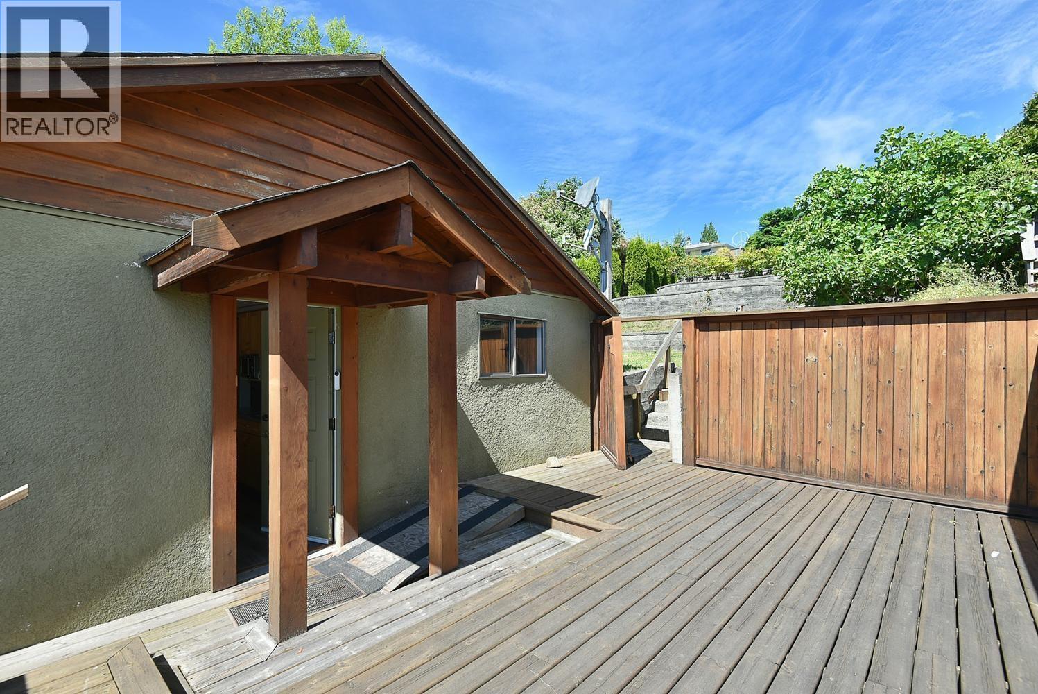 511 S Fletcher Road, Gibsons, British Columbia  V0N 1V8 - Photo 17 - R3136333