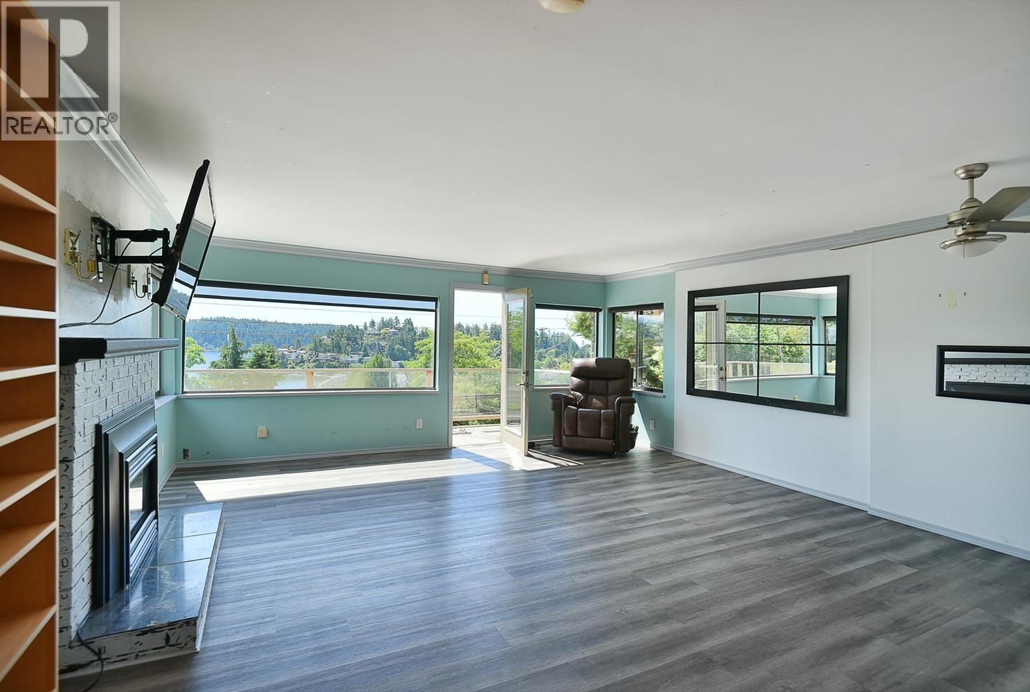 511 S Fletcher Road, Gibsons, British Columbia  V0N 1V8 - Photo 5 - R3136333