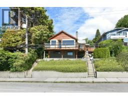 511 S FLETCHER ROAD, Gibsons, British Columbia