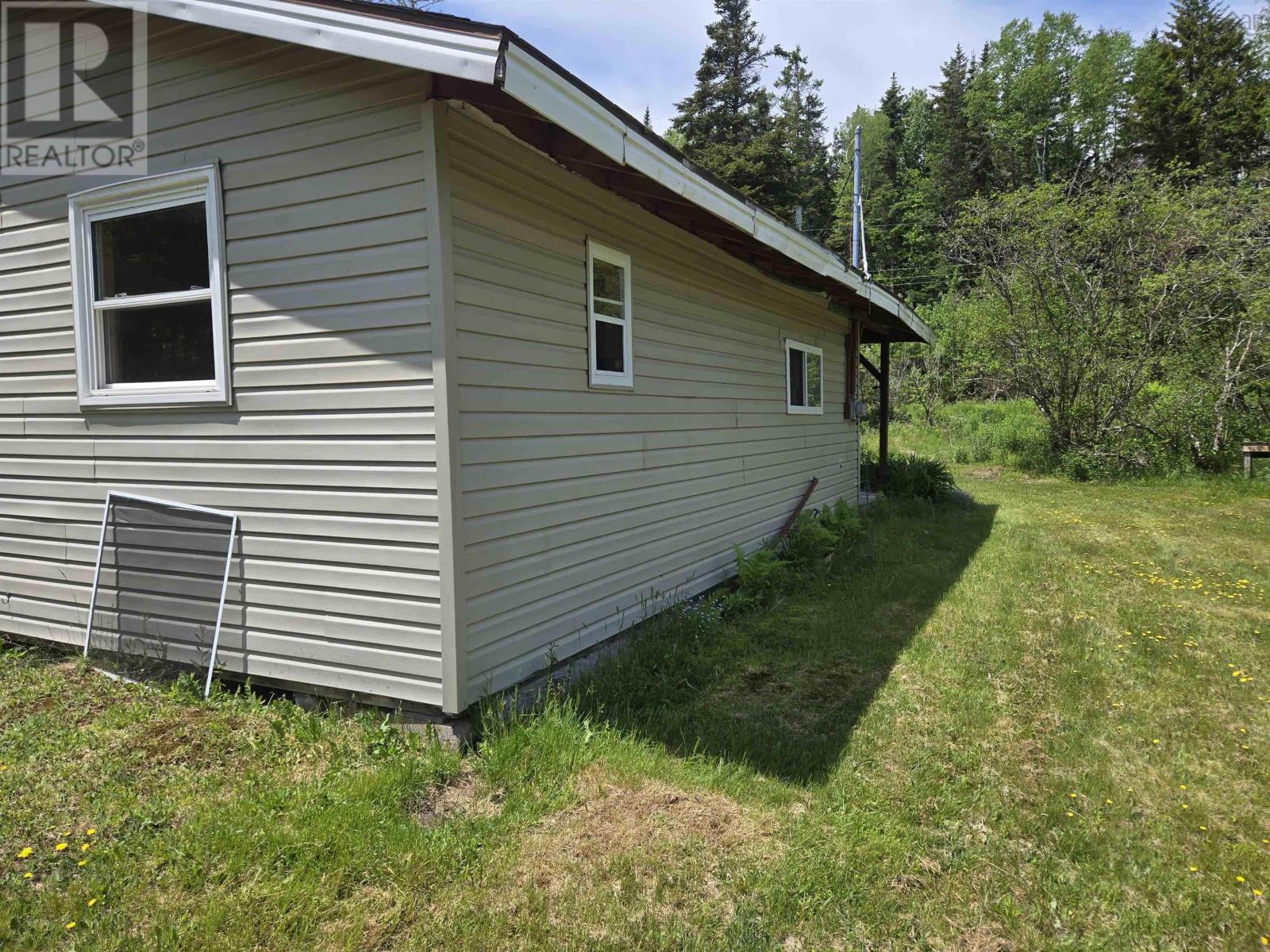 214 New Brittain Road, Five Islands, Nova Scotia  B0M 1J0 - Photo 4 - 202614531