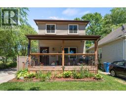 464 OAK, Windsor, Ontario
