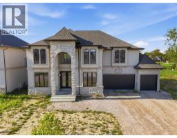 336 BENSON COURT, Amherstburg, Ontario
