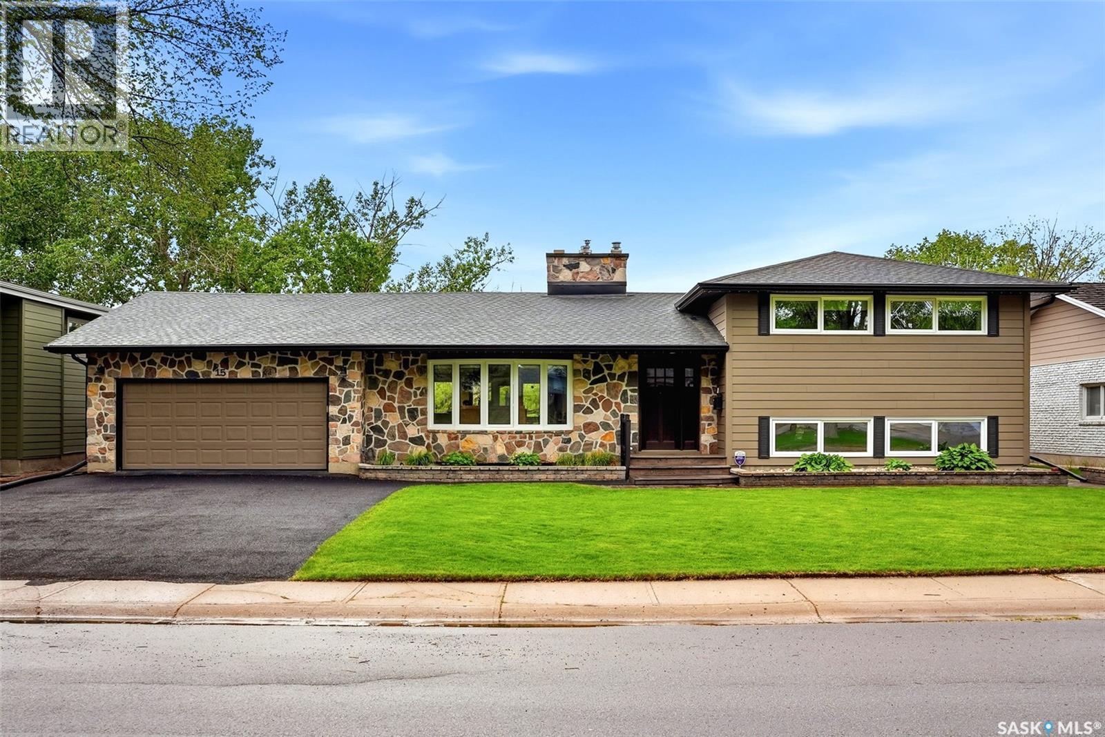15 PARKWOOD ROAD, Regina, Saskatchewan