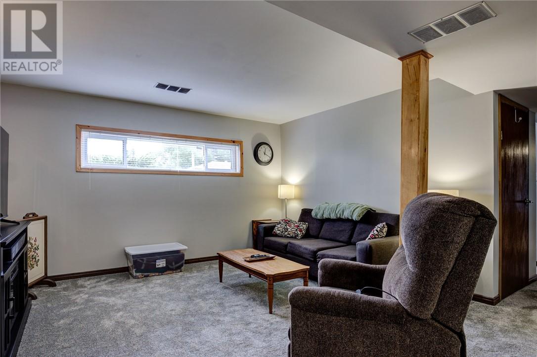 3855 Swanson, Val Caron, Ontario  P3N 1J4 - Photo 17 - 2128557