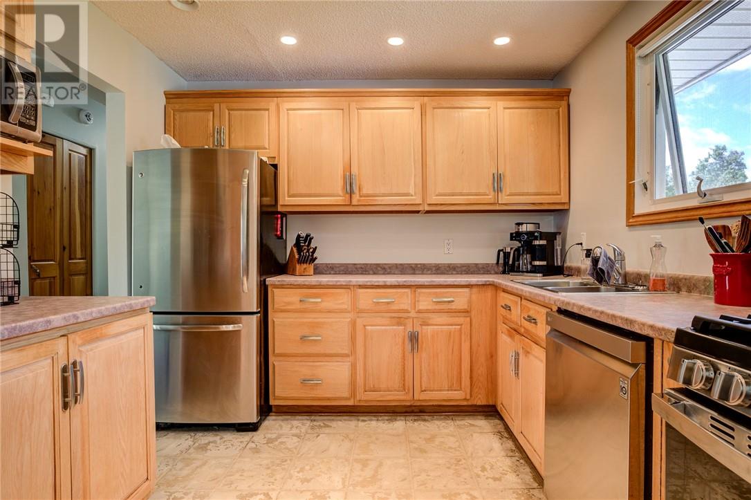 3855 Swanson, Val Caron, Ontario  P3N 1J4 - Photo 6 - 2128557