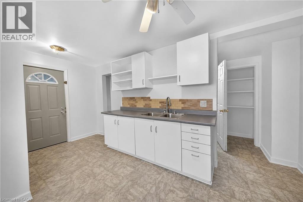 236 Marlborough Street, Brantford, Ontario  N3S 4T3 - Photo 24 - 40840035