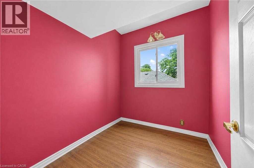 236 Marlborough Street, Brantford, Ontario  N3S 4T3 - Photo 14 - 40840035