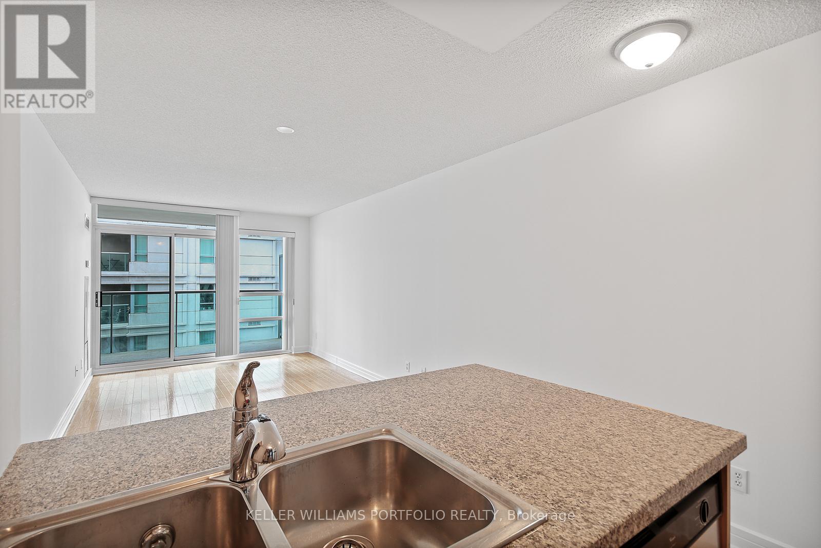 312 - 16 Harrison Garden Boulevard, Toronto, Ontario  M2N 7J6 - Photo 11 - C13450054