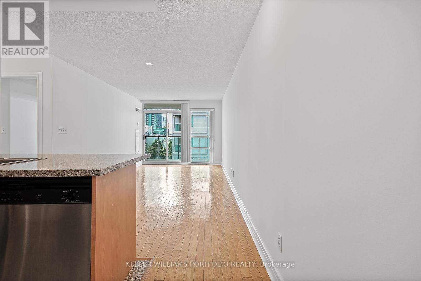 312 - 16 Harrison Garden Boulevard, Toronto, Ontario  M2N 7J6 - Photo 9 - C13450054